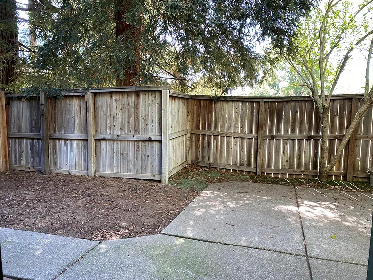 2833 Edison Ave — Photo 14