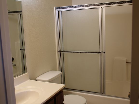 2nd bathroom