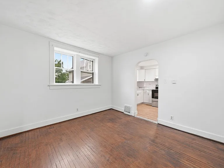 1211 Emily St — Photo 20
