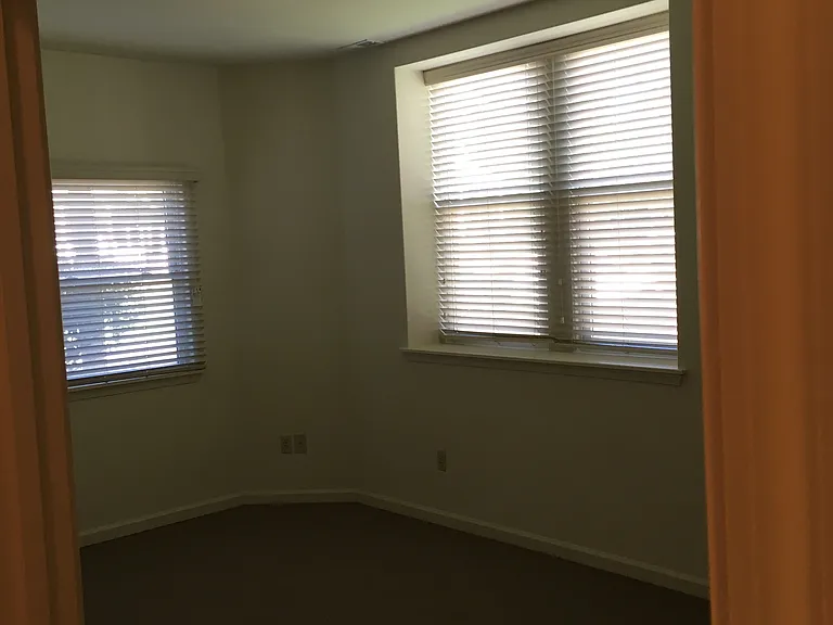 1165 Main St — Photo 8