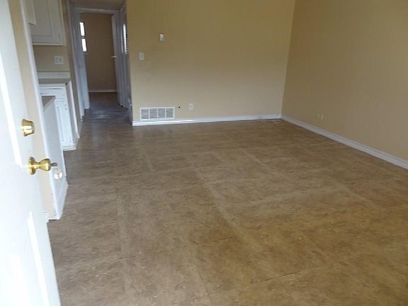 3rd image of 3905 Flory Ave APT 6