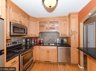 1874 Deer Hills Trl, Eagan, MN 55122