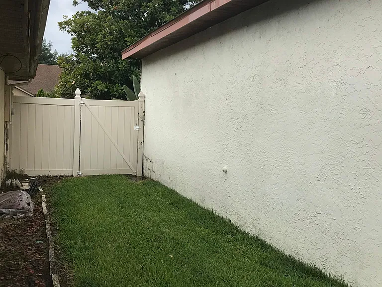 7420 Spring Villas Cir — Photo 33