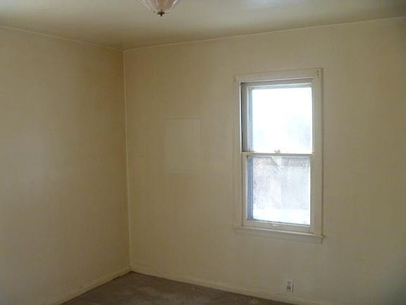 5th image of 1833 N Linwood Ave