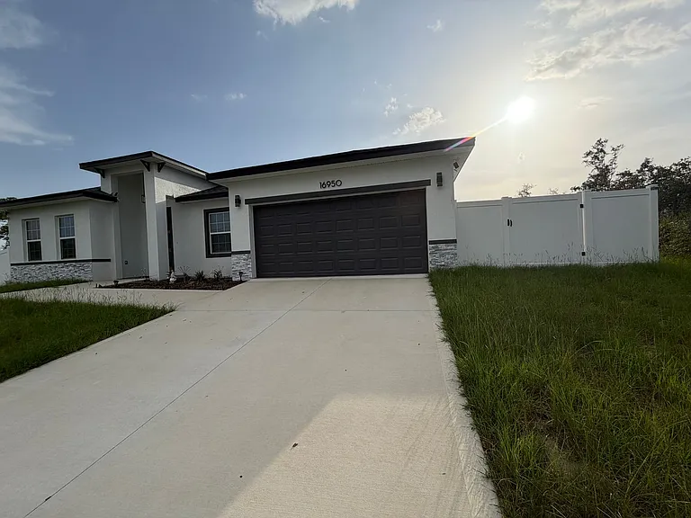 16950 SW 42nd Avenue Rd — Photo 3