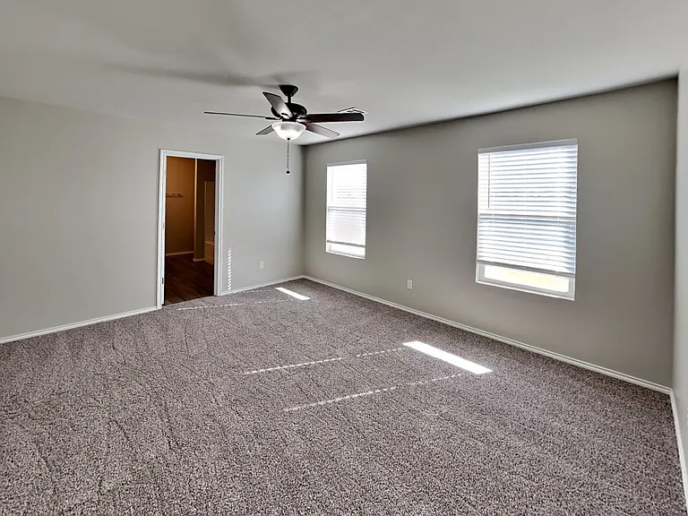 9624 High Noon Rd — Photo 10