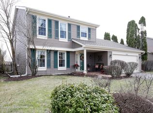 1454 Bridgedale Rd, Crystal Lake, IL 60014