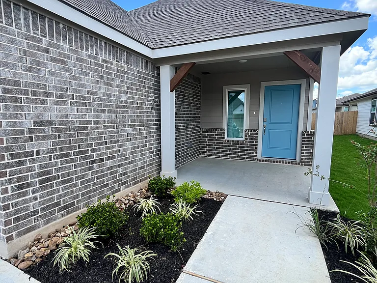 1140 Toledo Bend Dr — Photo 3