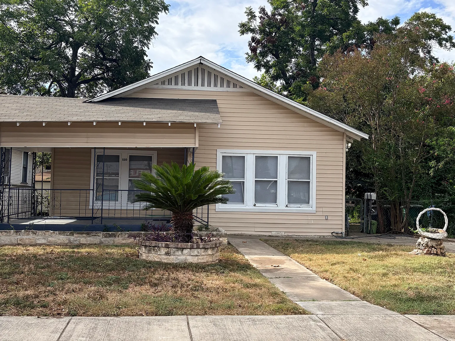 110 Felisa St — Photo 1