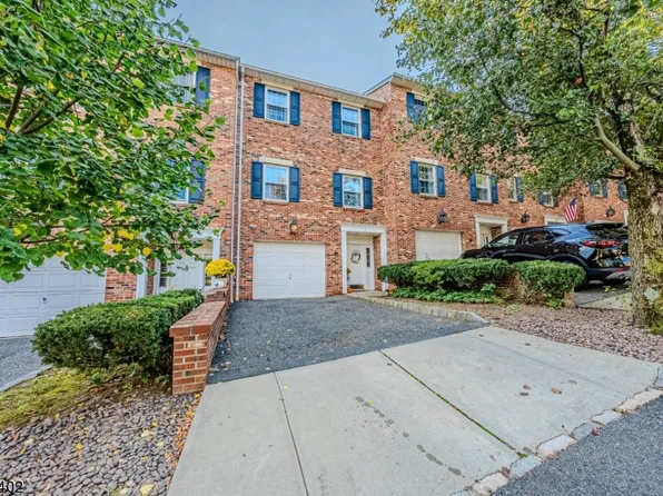 6 Magnolia Ln, Caldwell, NJ 07006