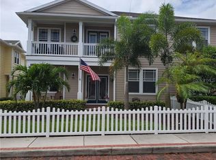 271 Cleveland Ave SW, Largo, FL 33770