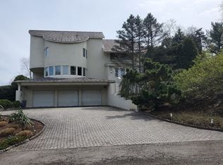 3 Stormy Circle Dr, Greenwich, CT 06830