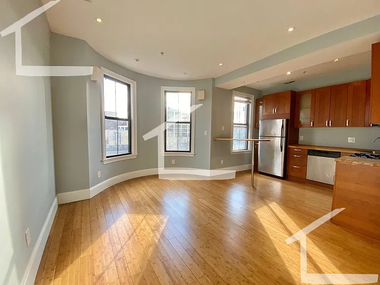 9 Cortes St #3 — Photo 12