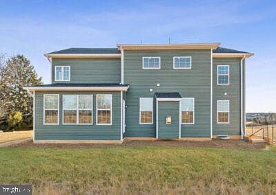 3rd image of 2204 Arden Dr