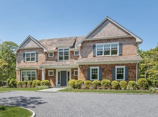 211 Roses Grove Rd, WATER MILL, NY 11976