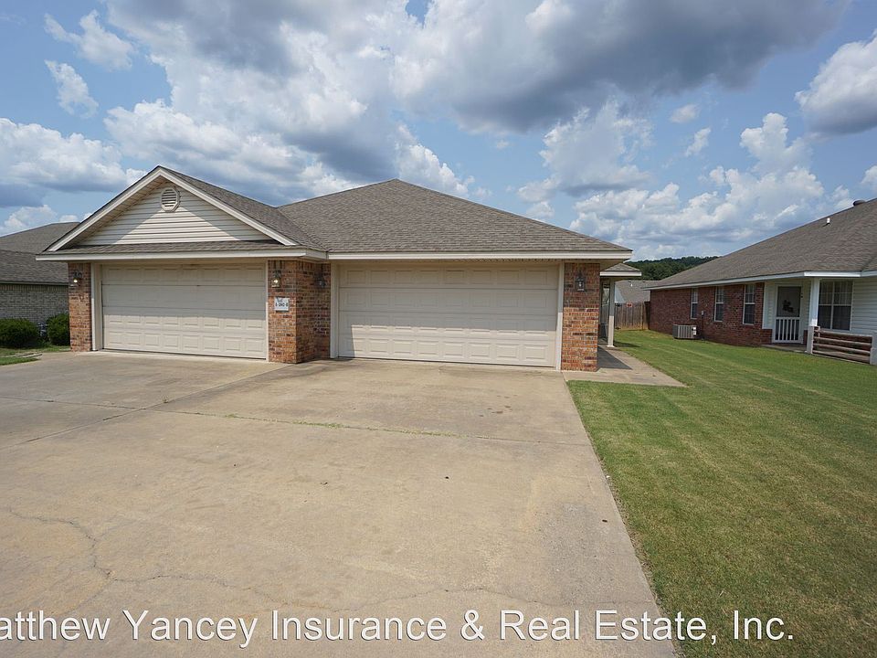 1st image of 2002 Plum Creek Ln #B