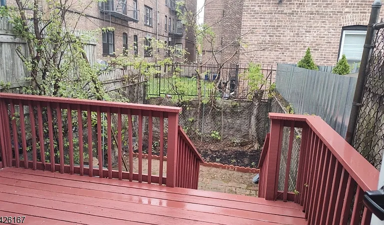 8 Van Nostrand Ave — Photo 6