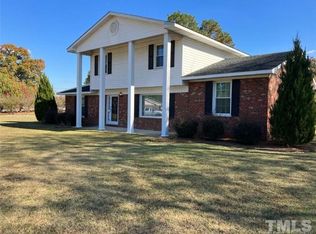 2700 Bullard Ct, Fayetteville, NC 28312