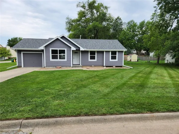 710 N 3rd Ave, Winterset, IA 50273