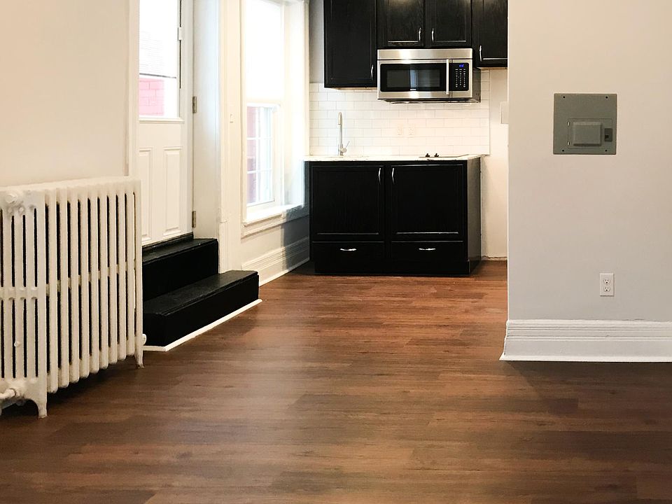 1st image of 240 Richmond Ave APT 4
