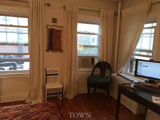 Rented by Town Residential | media 5