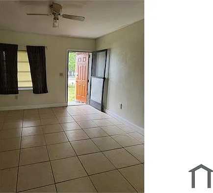 9902 NW 10th Ave — Photo 2