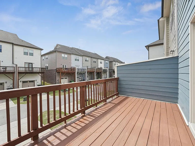 1359 Town Home Dr — Photo 25
