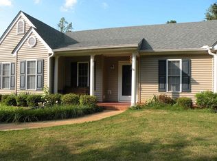 865 Jaimica Ln, Seneca, SC 29672