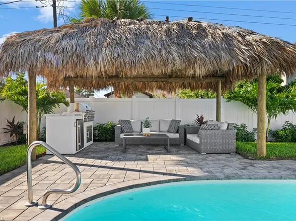 538 106th AVE N, NAPLES, FL 34108