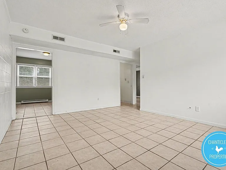 1504 Autumn Dr #A — Photo 4