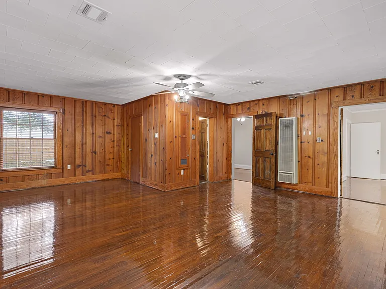 510 Wilson St — Photo 17