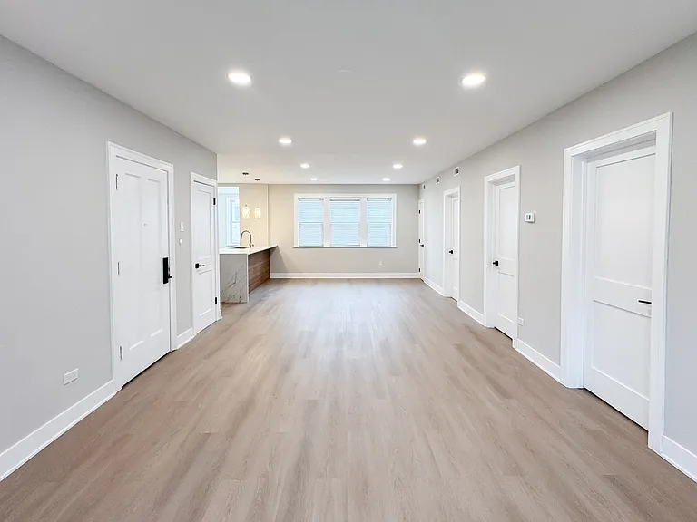 5120 N Laramie Ave #1 — Photo 6