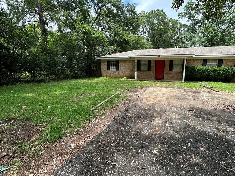 8130 Center St — Photo 17