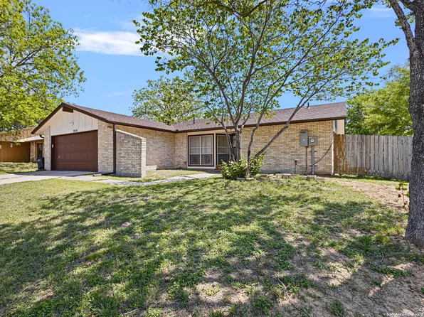 9814 Prescott Dr, San Antonio, TX 78245