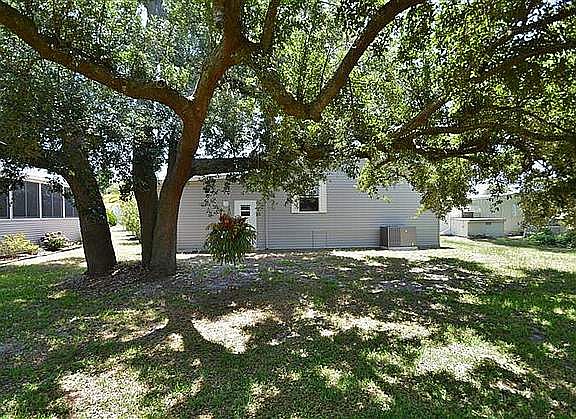 3rd image of 5624 Newman Dr