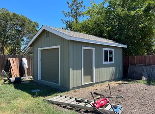 1425 Russell Ave, Santa Rosa, CA 95403