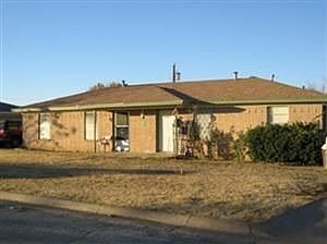 2nd image of 4107 NE 4th St Unit B