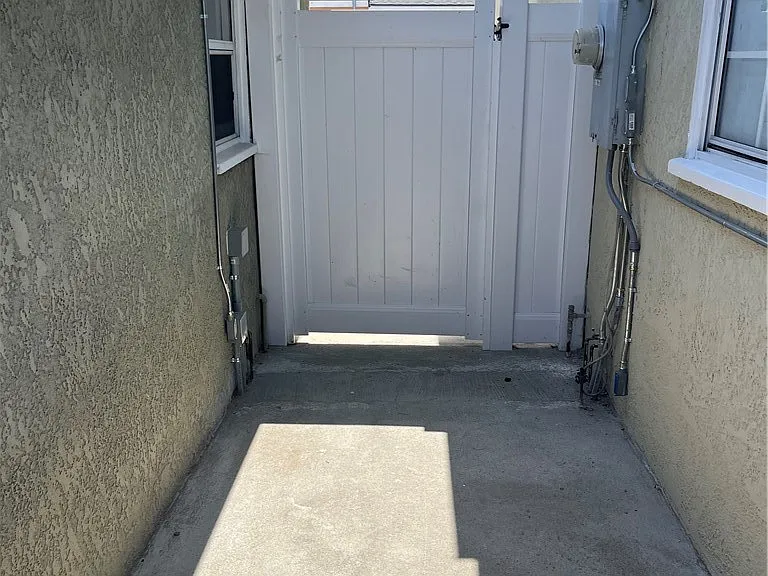 9441 Beverly St — Photo 11
