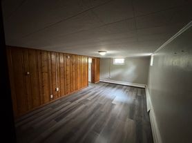 531 N McKenzie St, Adrian, MI