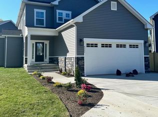 8502 Thomas Dr, Manassas, VA 20110