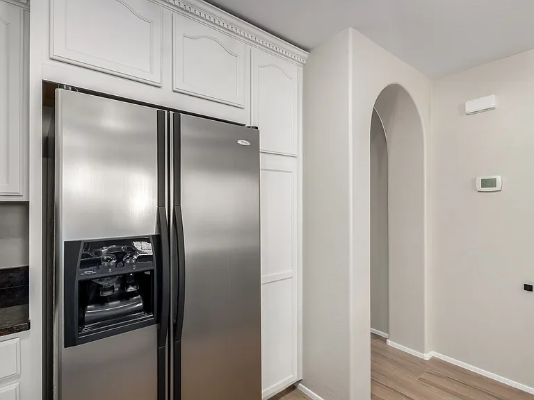 2639 S Harmony Ave — Photo 15