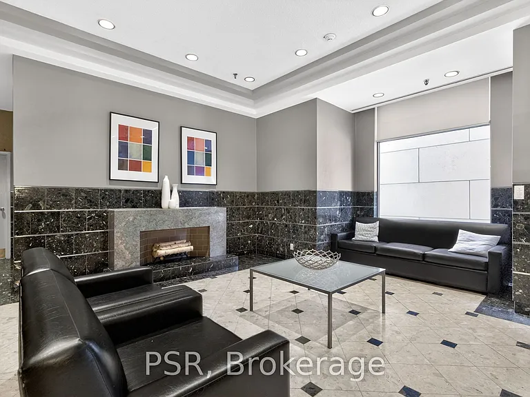 298 Jarvis St #506 — Photo 37