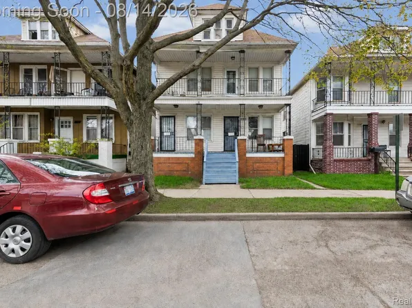 2143 Trowbridge St, Hamtramck, MI 48212