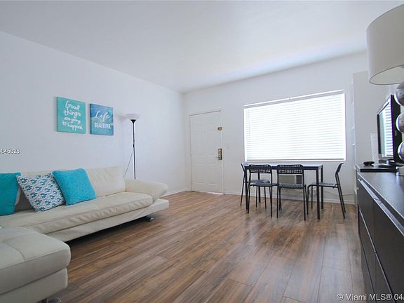 4th image of 1135 Euclid Ave APT 12