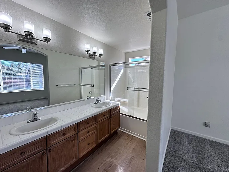 7821 Cadiz Ct — Photo 15