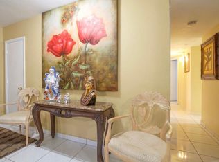 9370 SW 24th St, Miami, FL 33165