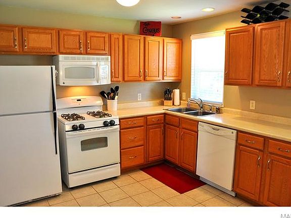 5th image of 9717 Hale Dr