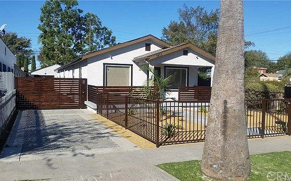 the driveway is huge perfect RV parking