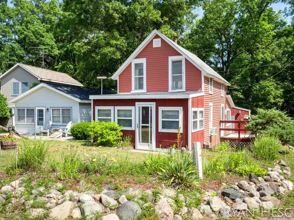 2230 Belding Ave, Fenwick, MI 48834