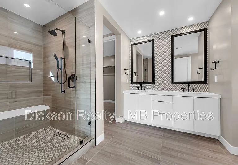 31 Campolina St — Photo 25